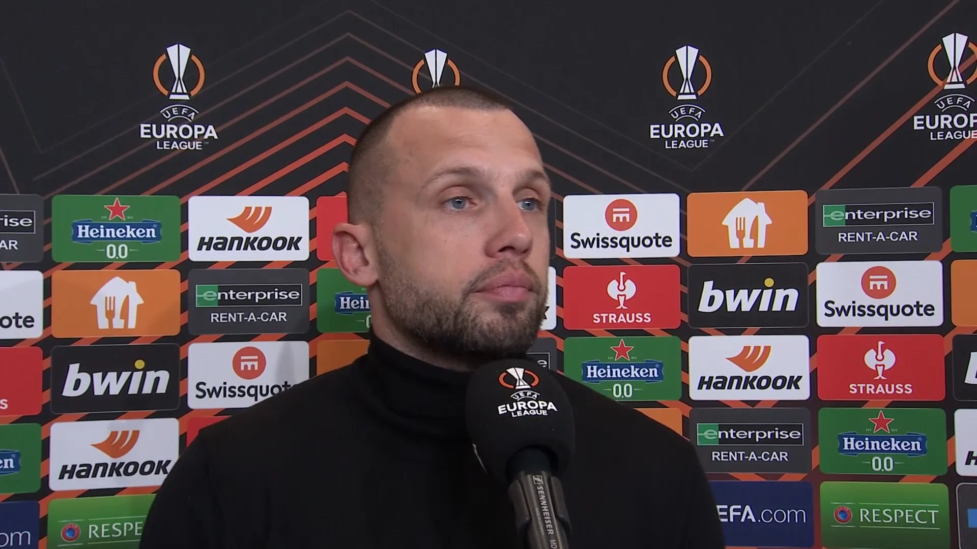 Heitinga: 'Bij vlagen was het veldspel aardig, maar daar heb je geen reet aan'