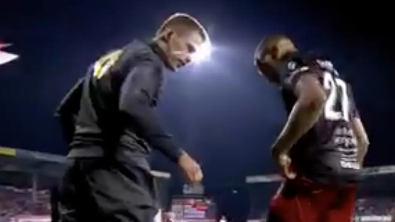 VIDEO: Excelsior-speler mag niet invallen vanwege verkeerd slidingbroekje