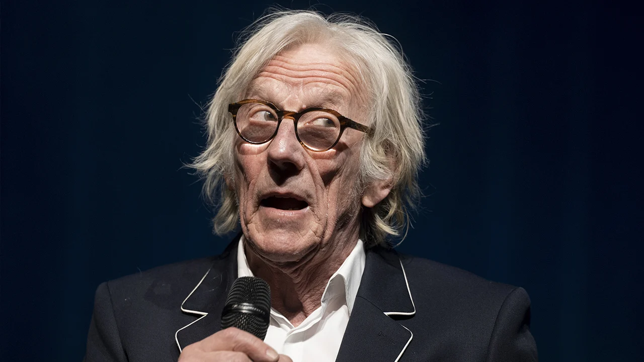 Cabaretier Freek de Jonge onder vuur na grap over zieke man bij Rolling Stones