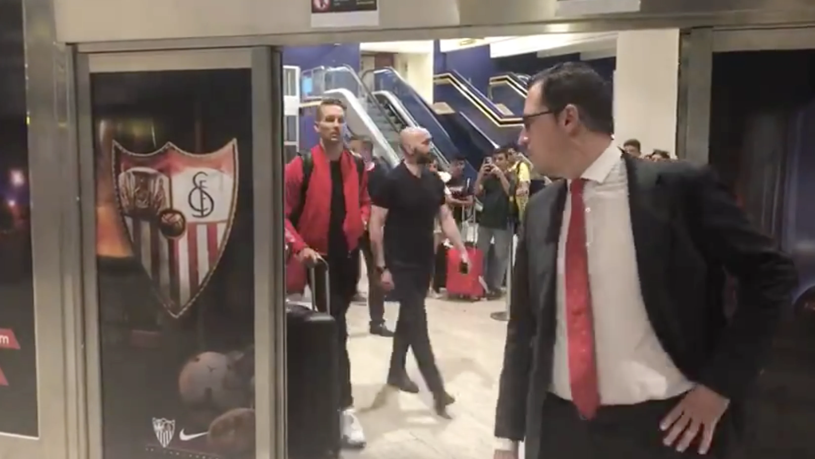 Luuk de Jong arriveert in Sevilla, transfer aanstaande