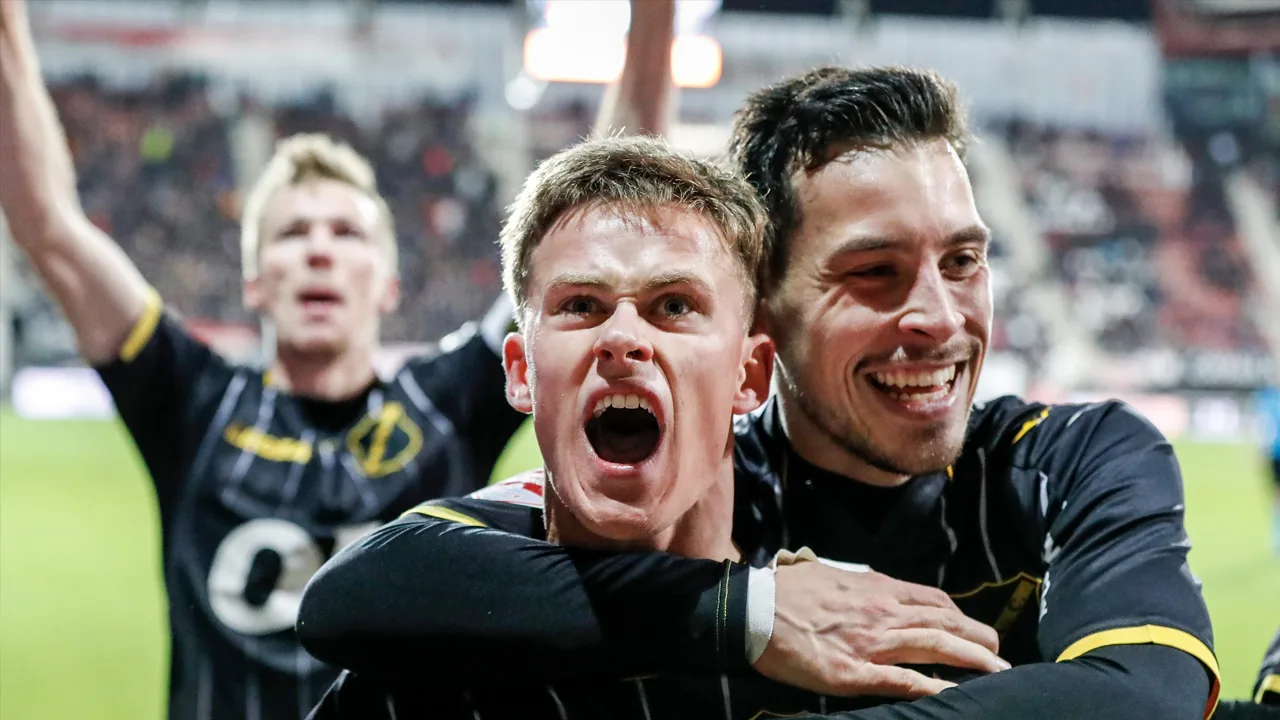 NAC stunt tegen AZ en gaat naar halve finale beker