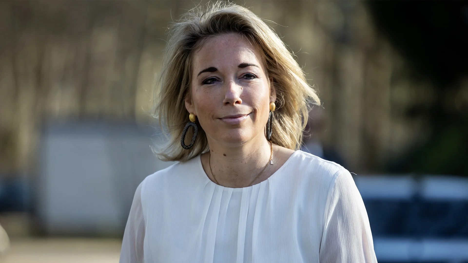 JA21 stijgt naar 9 zetels in zetelpeiling; helft stemmers kiest partij om Coenradie