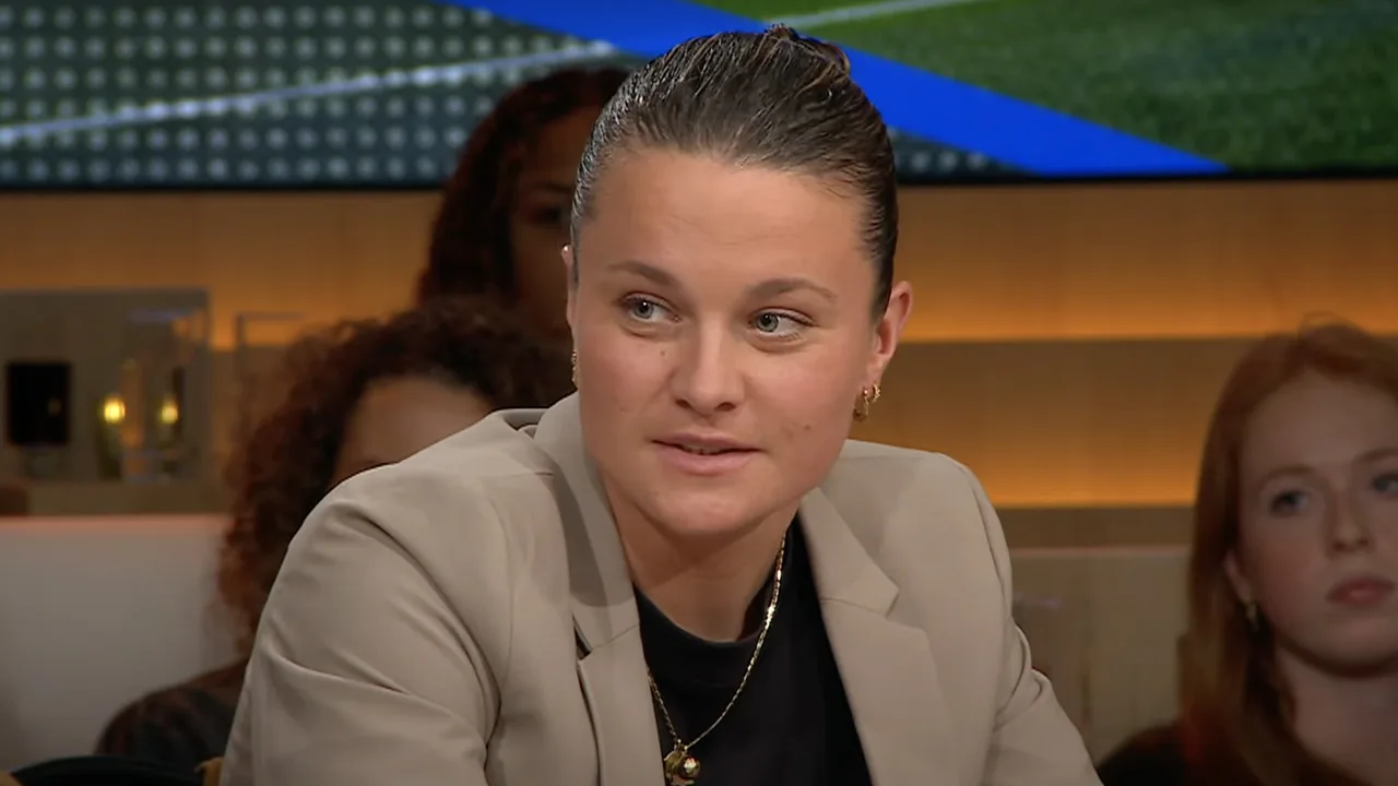 Spitse wil trainer worden bij de Ajax mannen: 'Dat past bij mij'