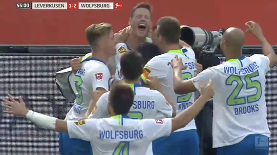 BAM! Weghorst maakt zijn eerste in de Bundesliga!