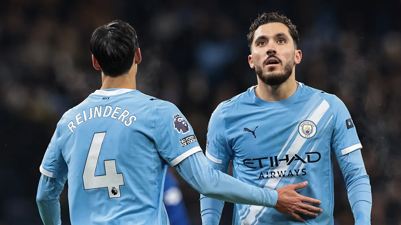 Manchester City kan topper tegen Chelsea ondanks goal Reijnders niet winnend afsluiten