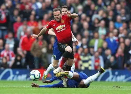 Mata verlengt aflopende contract bij United