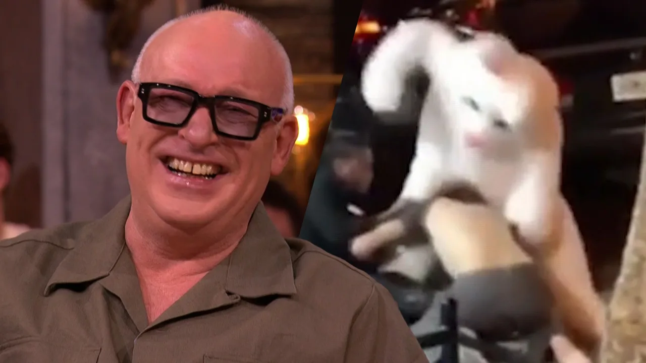 René gaat stuk om filmpje van meppende paashaas