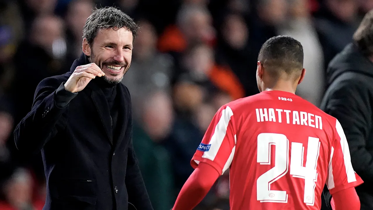 Van Bommel reageert op Ajax-transfer Ihattaren: 'Getuigt van visie'