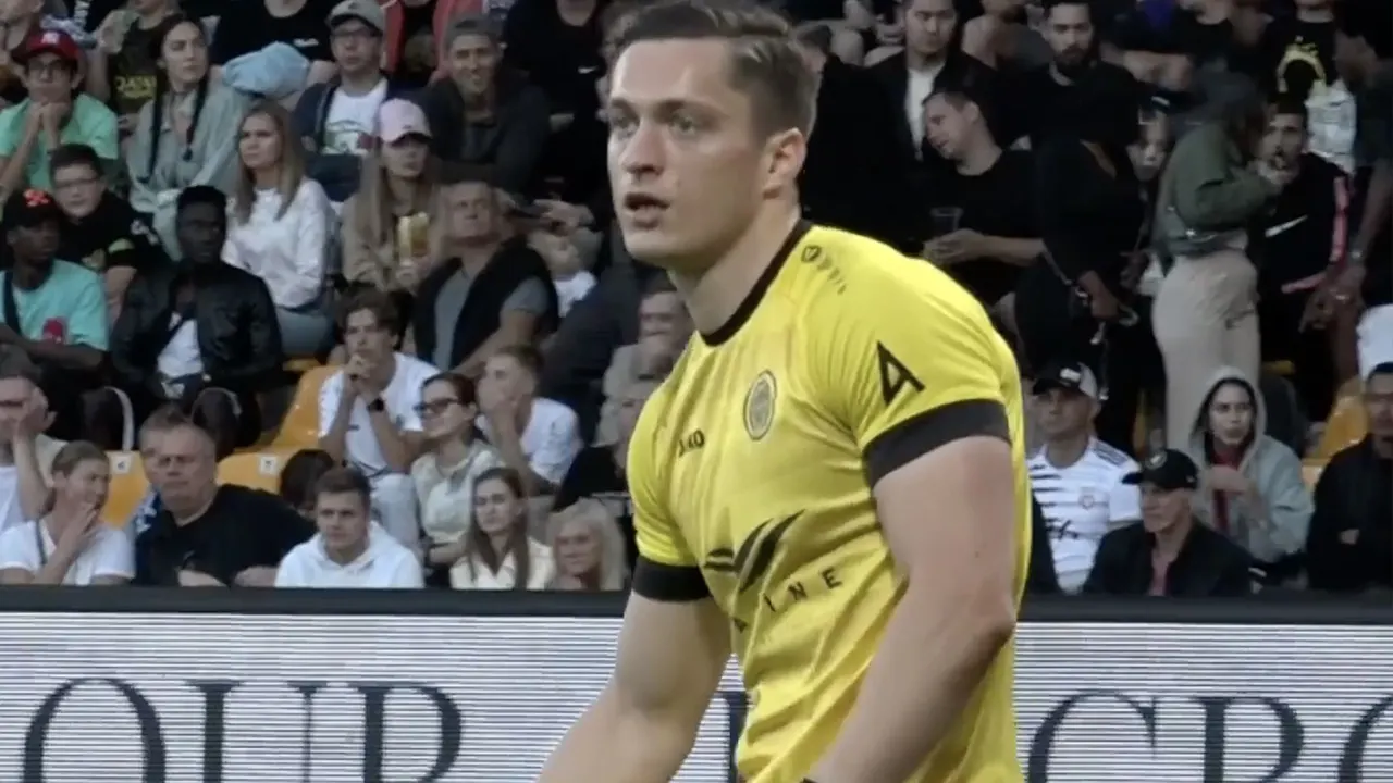 KANS: Riga FC-doelman pakt twee schoten van FC Twente