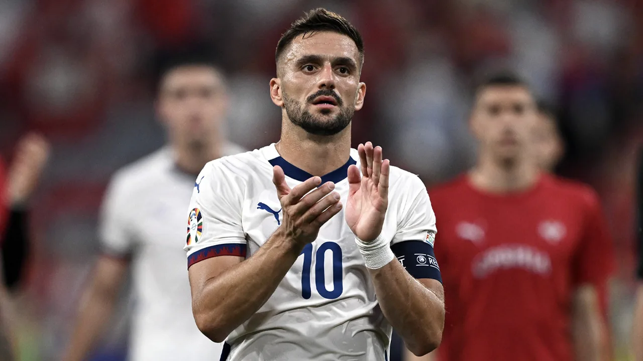 Tadic stopt als international Servië