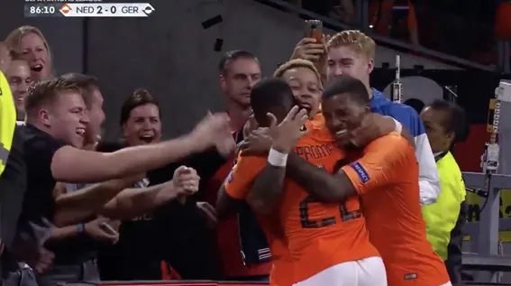 Oranje vermorzelt Duitsland | De 2-0 en 3-0 