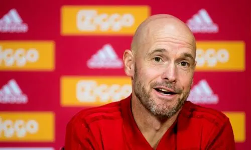 Ten Hag passeert Van de Beek voor return