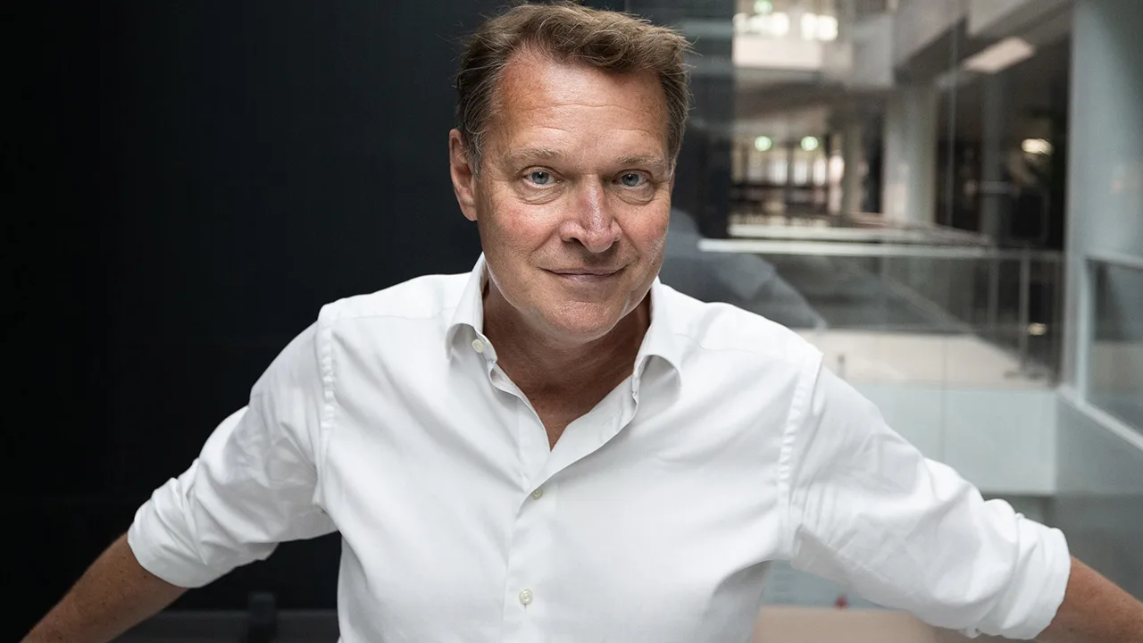 Groot nieuws op Deadline Day: Albert Verlinde weg bij Shownieuws