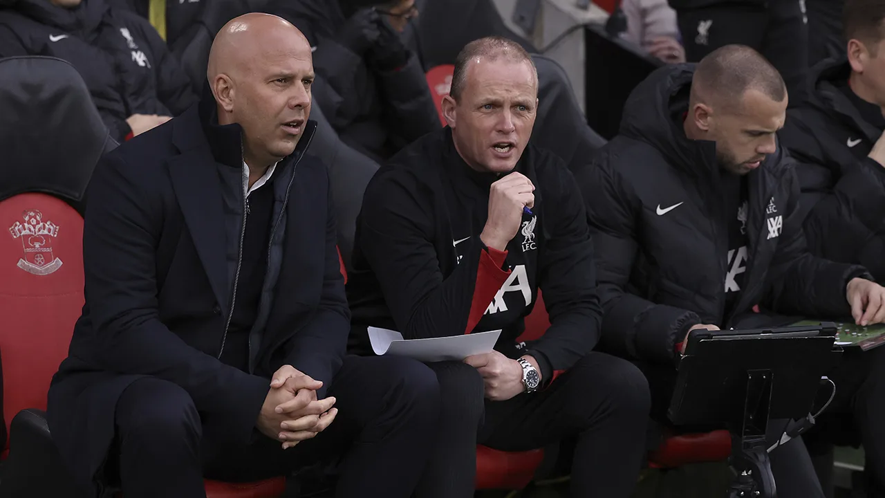 Voor deze opmerkingen kregen Slot en Hulshoff schorsingen en boetes: 'F*cking shit'