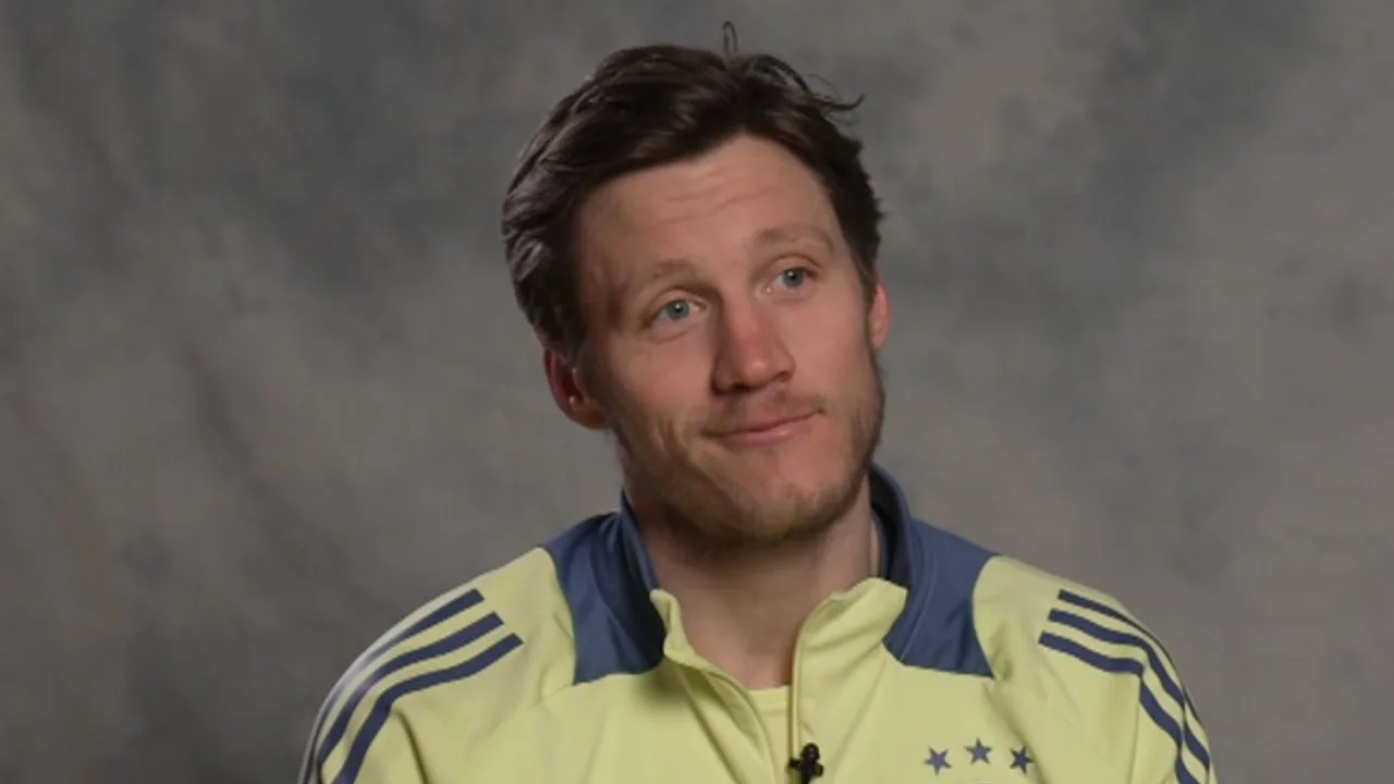 Weghorst grapt over interesse in Brobbey: 'Heb tegen hem gezegd dat hij het absoluut moet doen!'