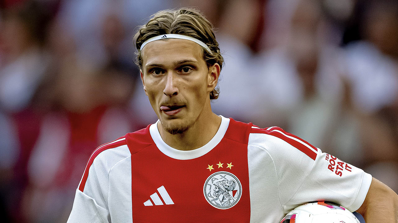 PSG geeft strijd om Mika Godts niet op: dit bod moet Ajax overtuigen