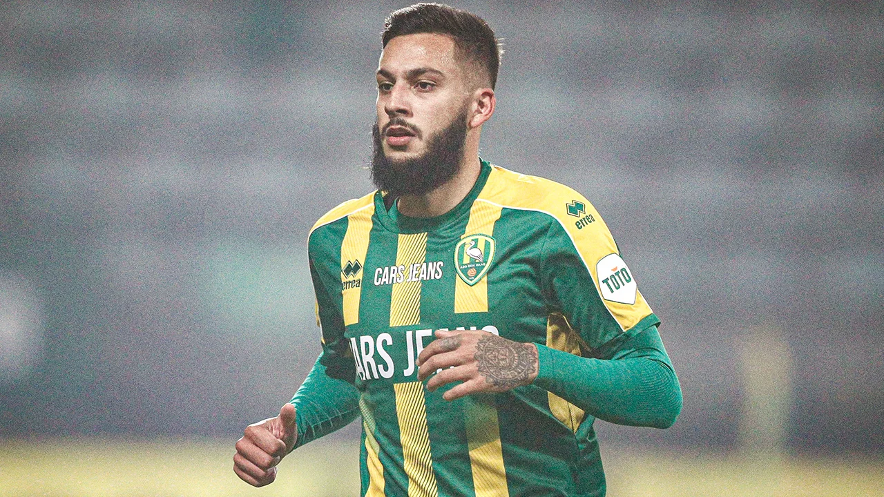 ZIEN: Ricardo Kishna zet Amsterdams penthouse voor miljoenen (!) te koop