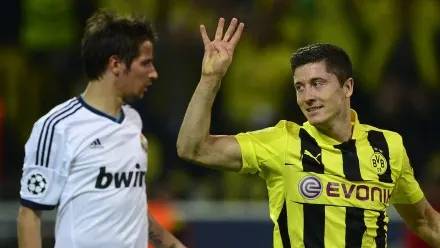 THROWBACK: Lewandowski vernedert Real Madrid (2013)