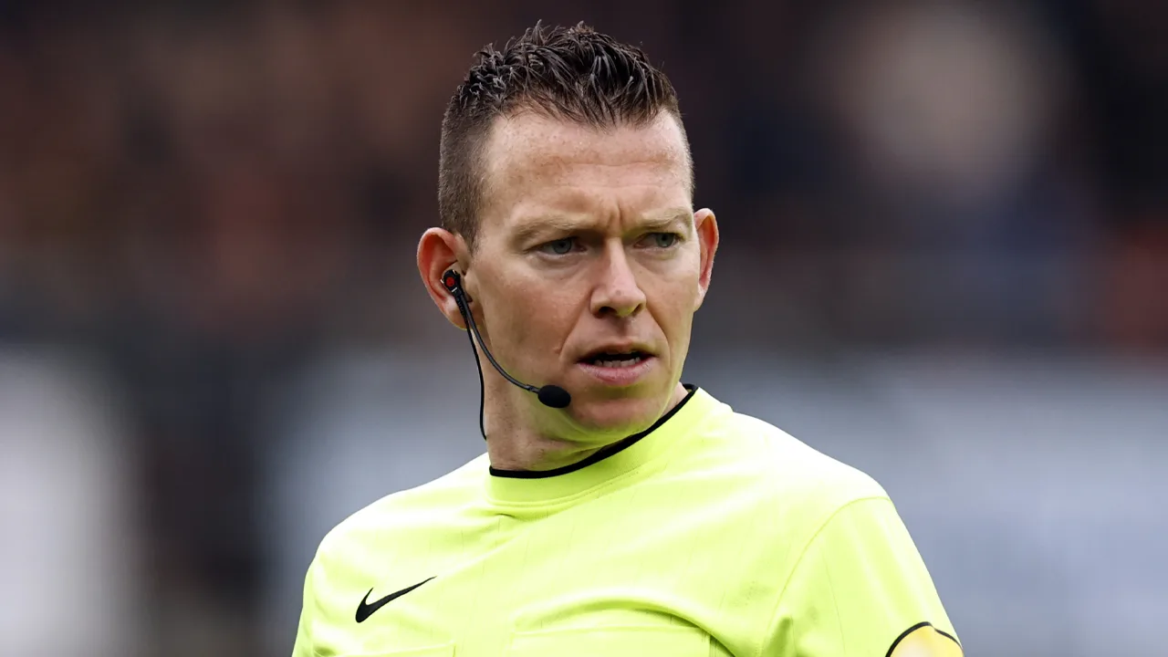 Allard Lindhout leidt duel om Johan Cruijff Schaal tussen Feyenoord en PSV