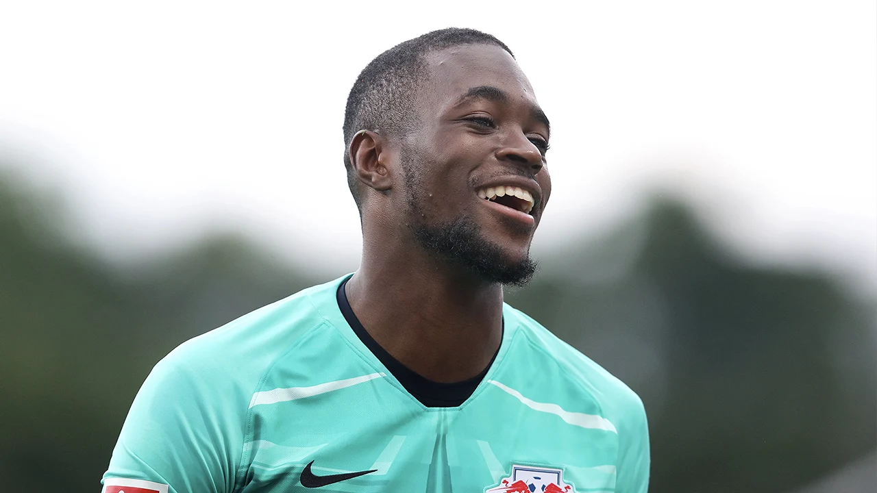 DONE DEAL! PSV huurt doelman Mvogo voor twee jaar van Leipzig