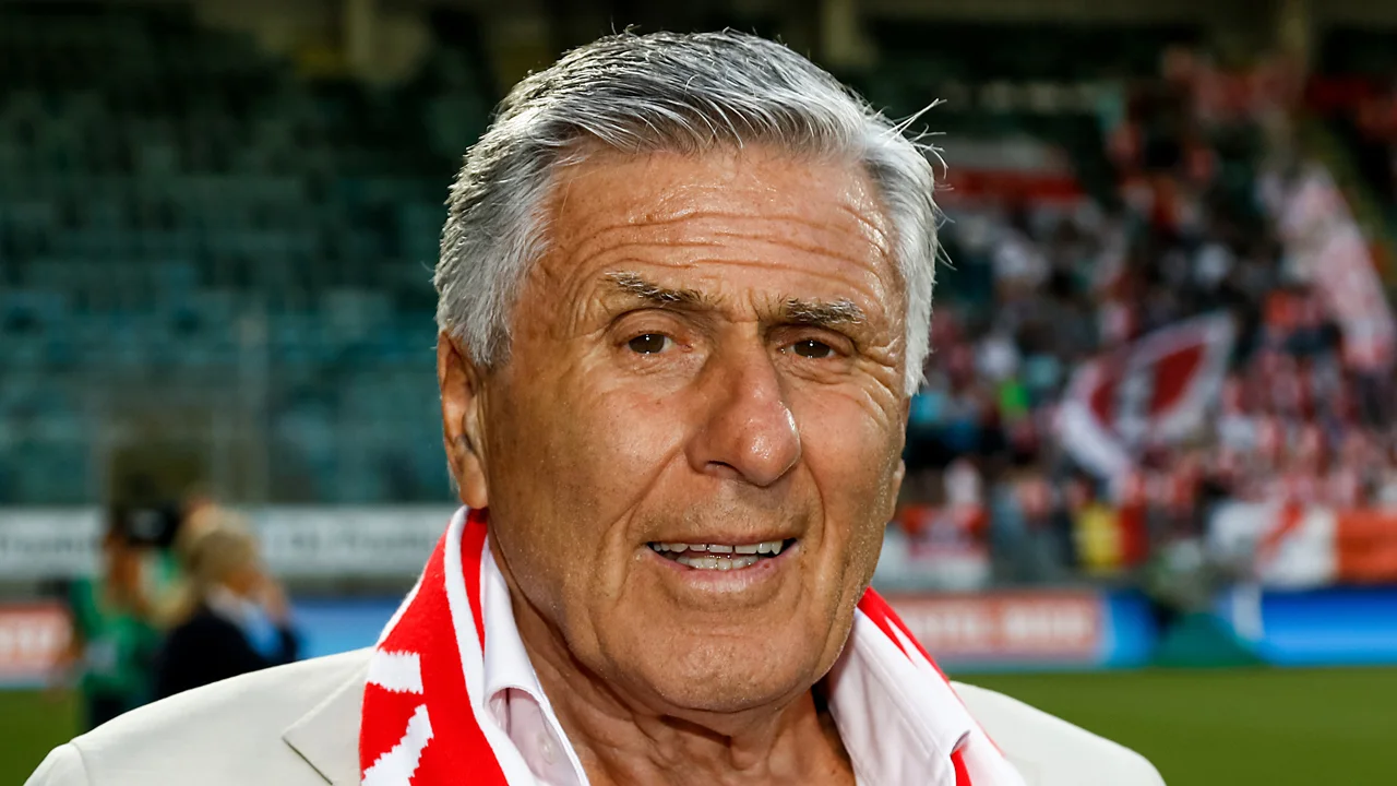 'Mister Ajax' Swart: kippenvel na overlijdensbericht Hulshoff