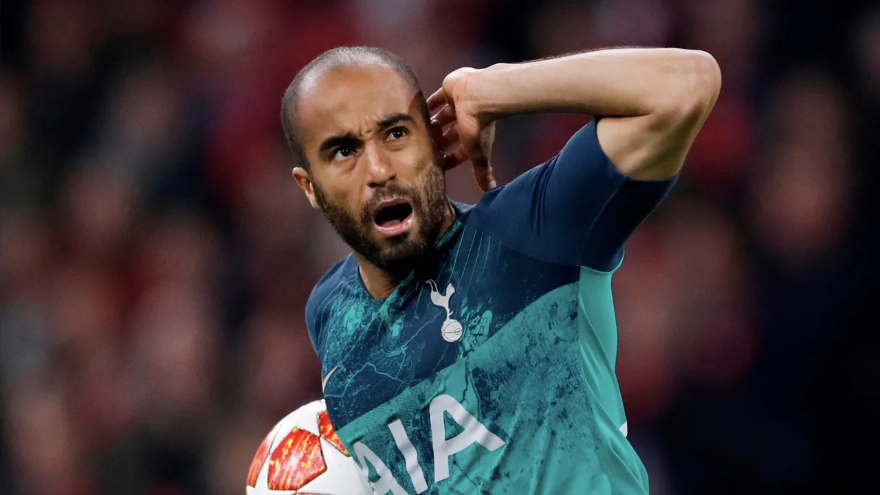 Tottenham strooit zout in Amsterdamse wonden met felicitatie-video Lucas Moura
