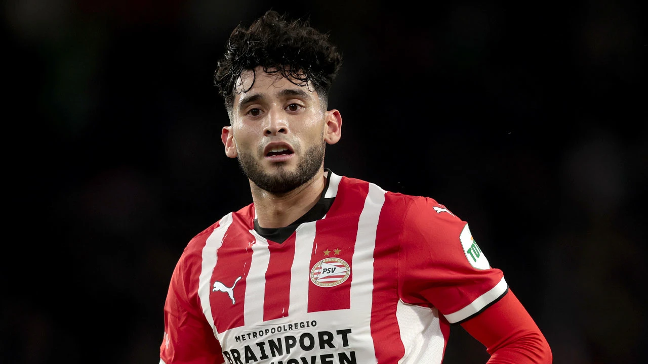 'PSV weigert eerste bod van West Ham United op Pepi, maar club blijft aandringen'