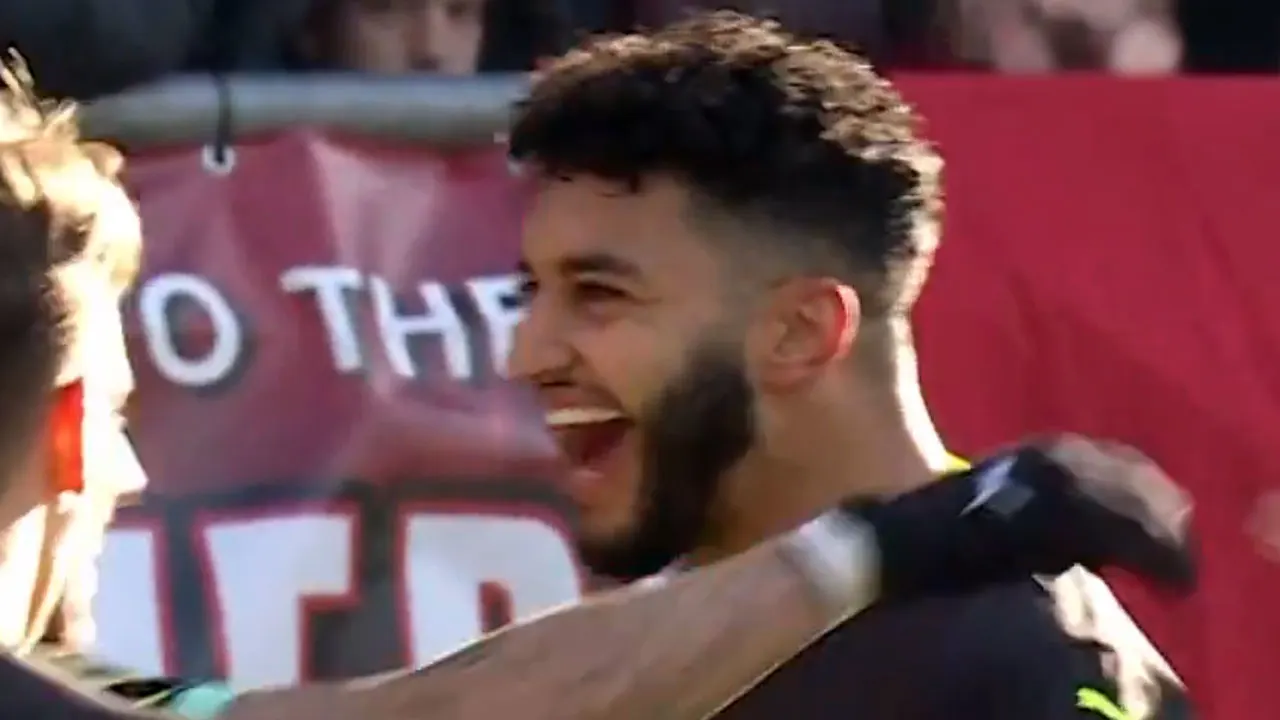 Videogoal: Saibari schiet PSV op voorsprong in topper tegen FC Utrecht