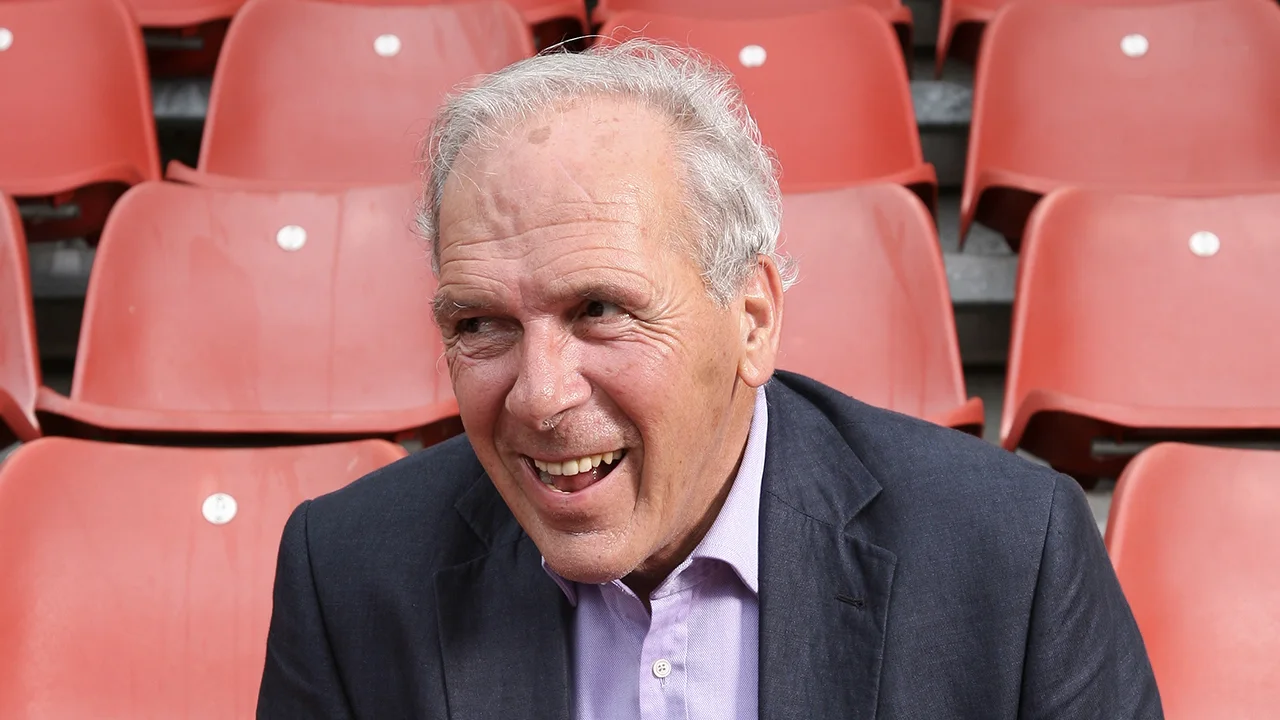 Minuut stilte voor Van Raaij bij FC Twente - PSV