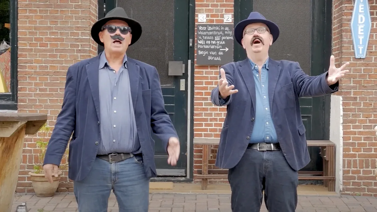 Zware Jongens brengen muzikale ode aan snor van Johan