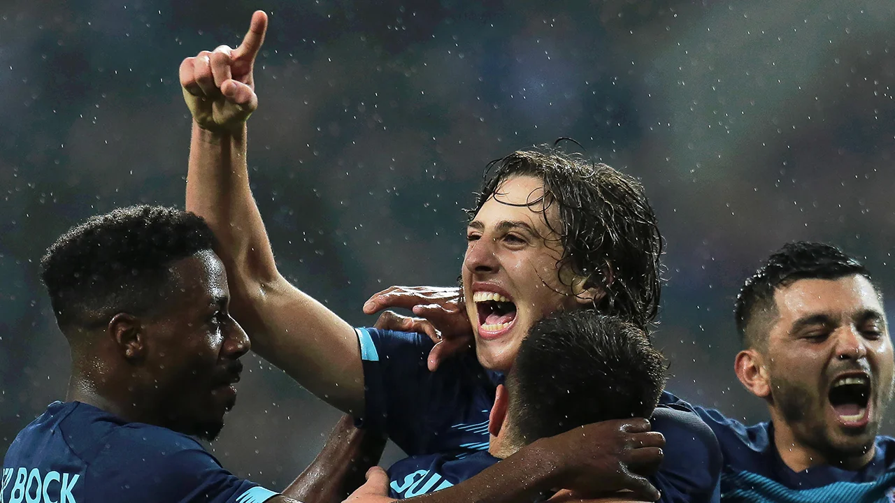 Wolverhampton Wanderers trekt Portugees 'wonderkind' aan voor recordbedrag