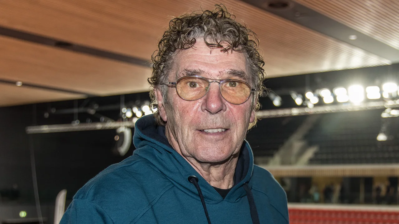 Van Hanegem: ‘Spelers van Ajax worden altijd meteen bewierookt, Feyenoord-spelers veel minder’