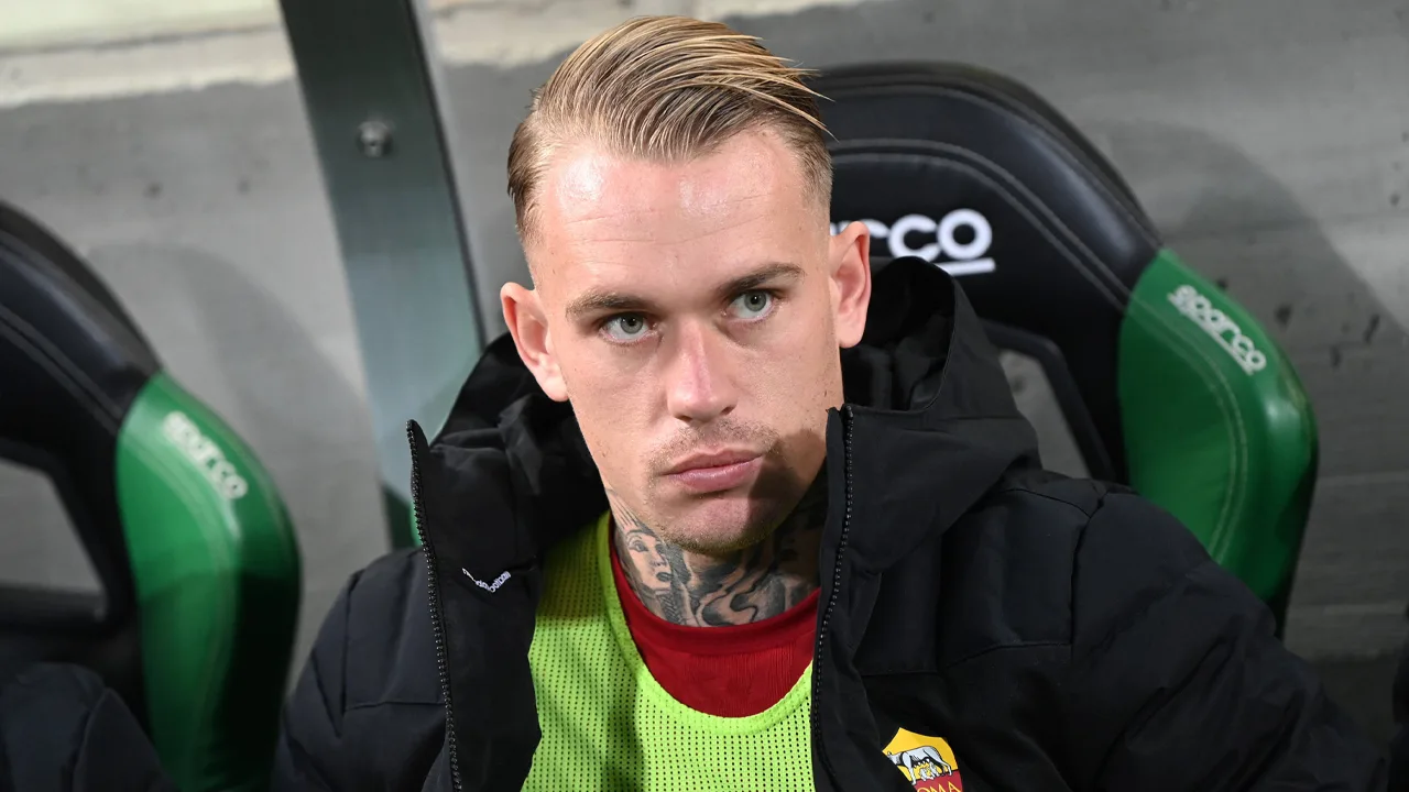 Mourinho is Karsdorp spuugzat: 'Hij mag in januari een andere club zoeken!'