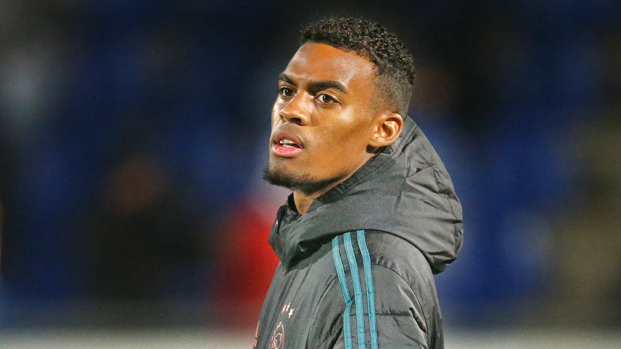 Ajax met Gravenberch en Ekkelenkamp tegen Telstar