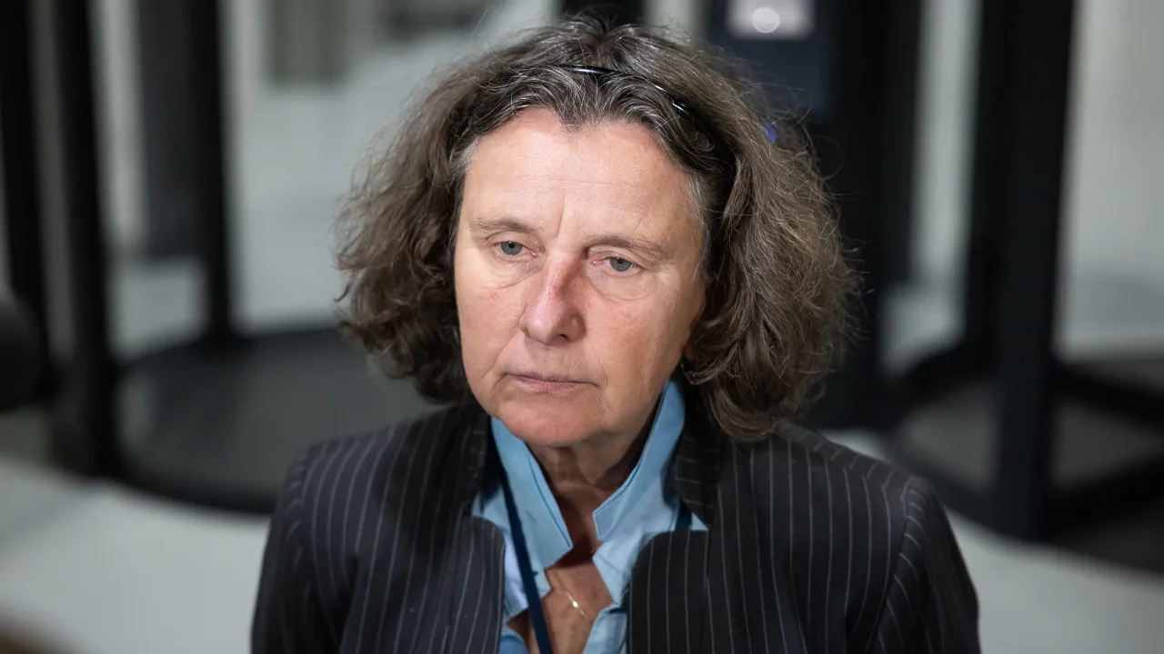 Faber wil geld van met taxiritten frauderende asielzoekers terug