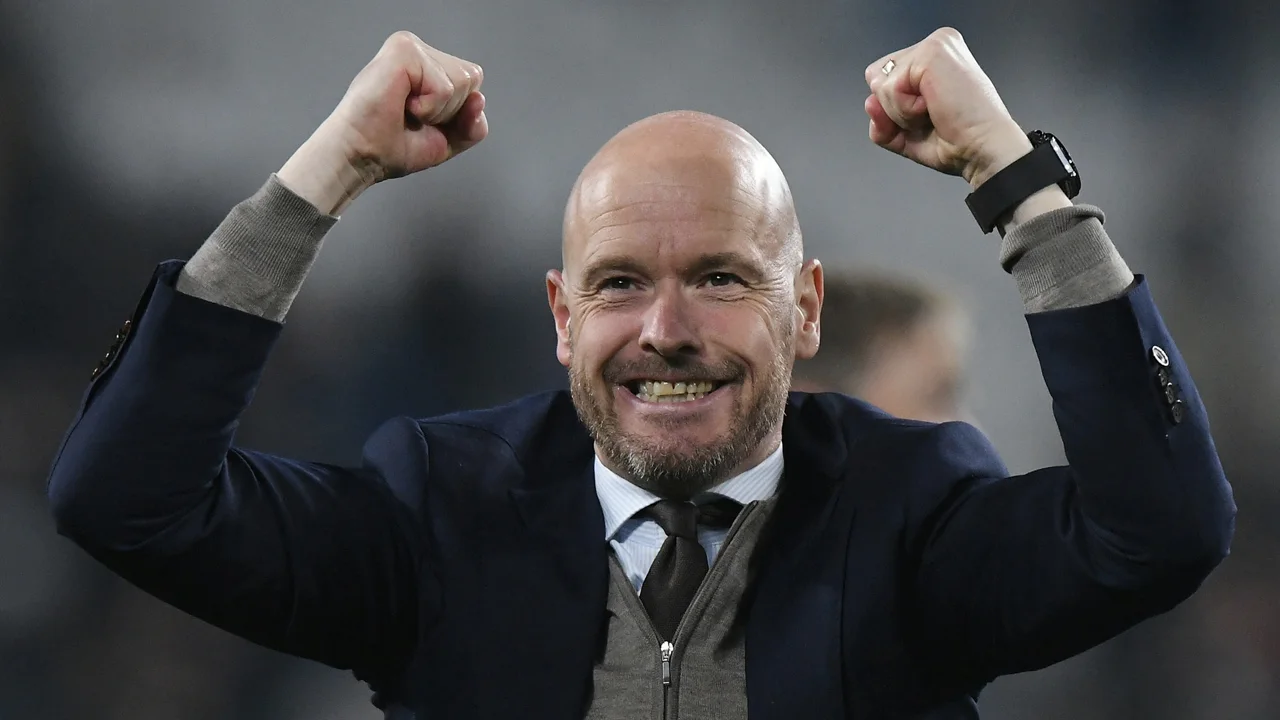 Ajax verlengt contract Ten Hag