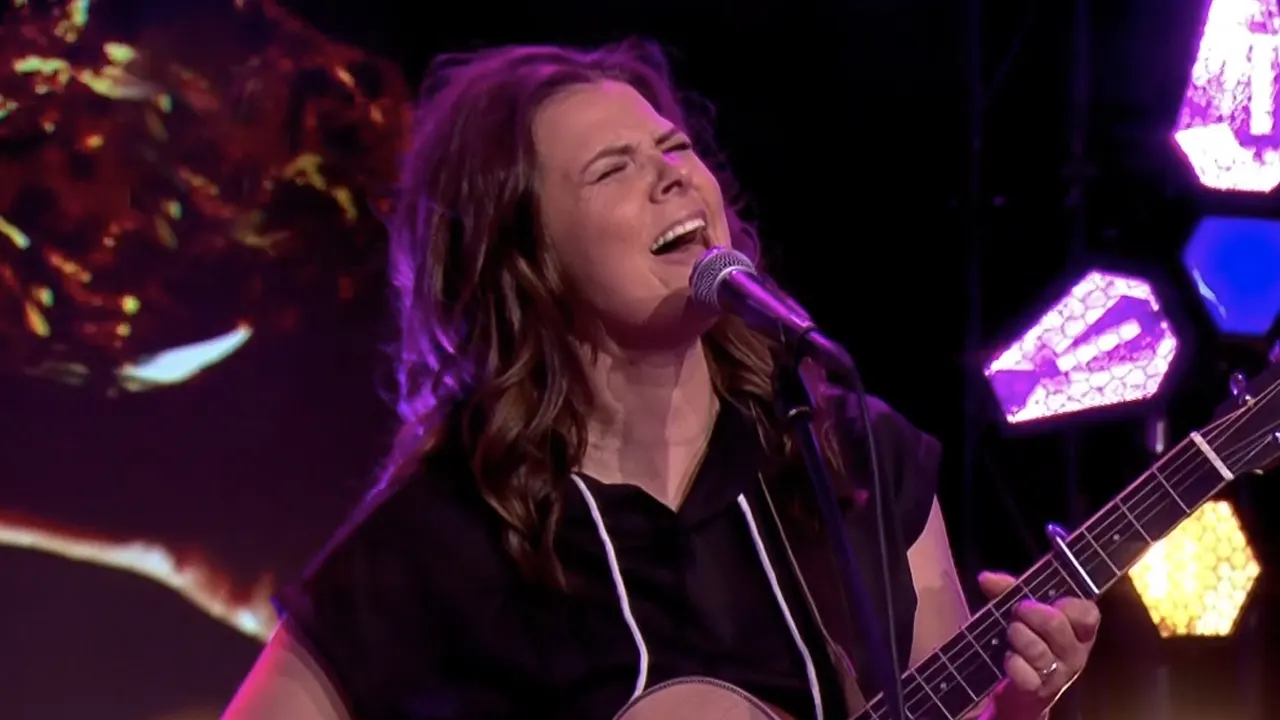 Mell & Vintage Future betovert Vandaag Inside-studio met 'Lovin' Whiskey'