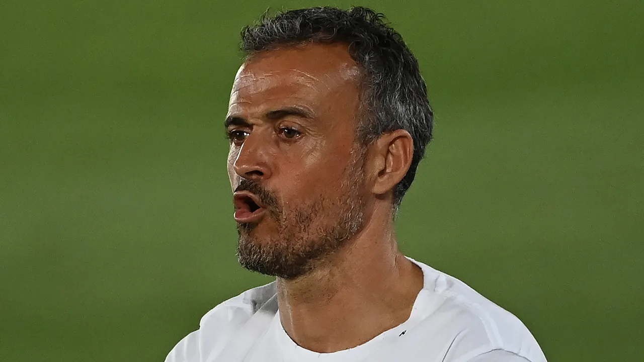 Luis Enrique onder indruk van Spaans talent: 'Dit is toch niet normaal?'