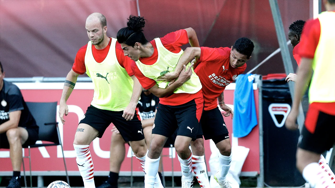 PSV'ers houden elkaar in onderling duel in evenwicht