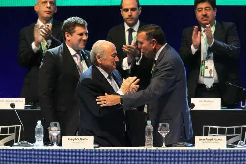 Voetbalbobo negen jaar cel in