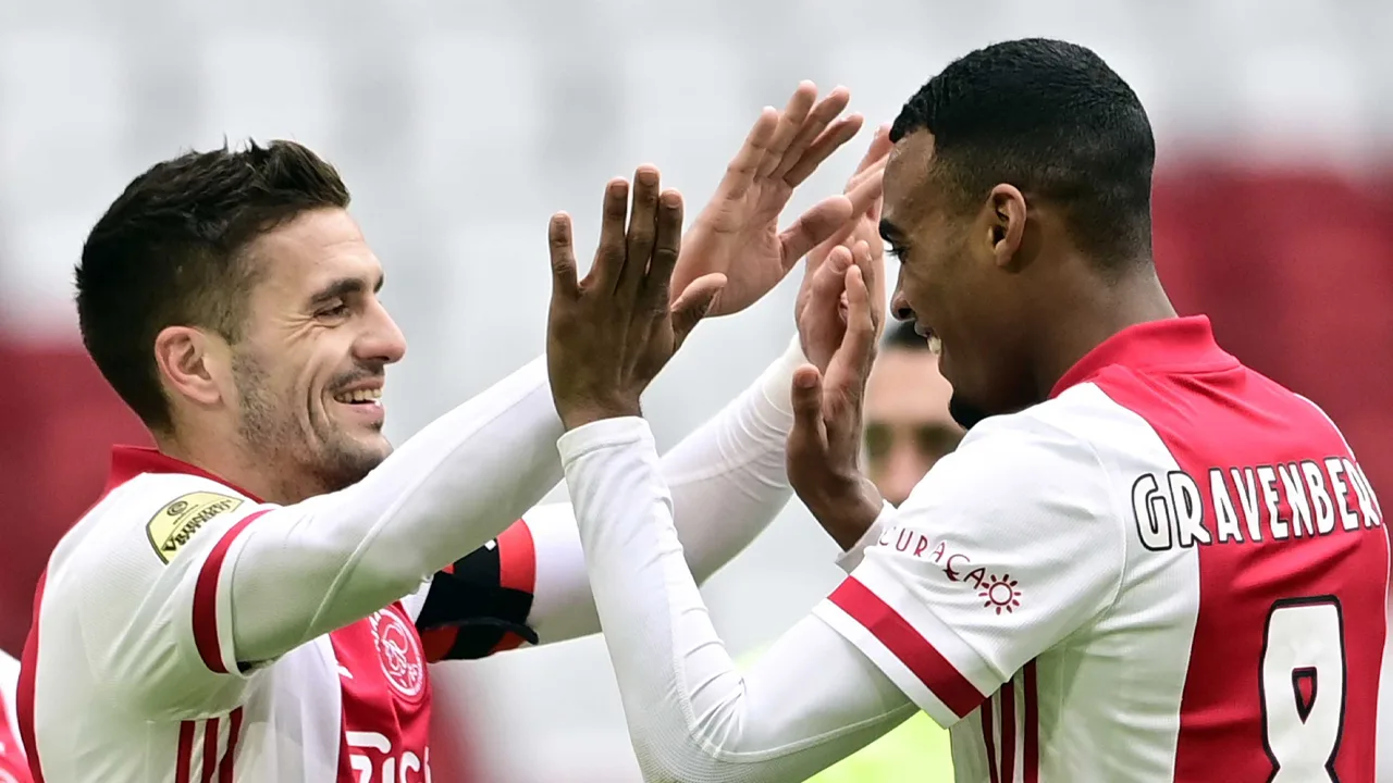 Ajax boekt 3-1 thuiszege op FC Groningen