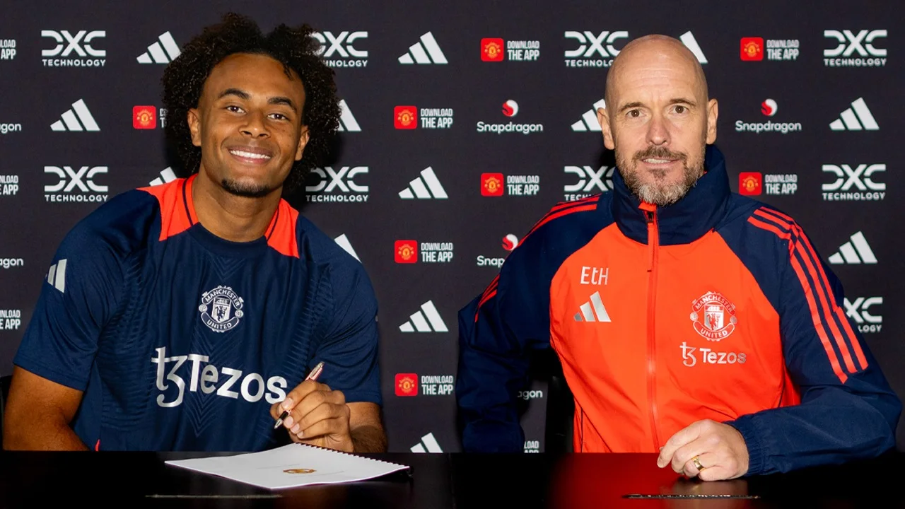 Officeel: Joshua Zirkzee tekent voor vijf jaar bij Manchester United 