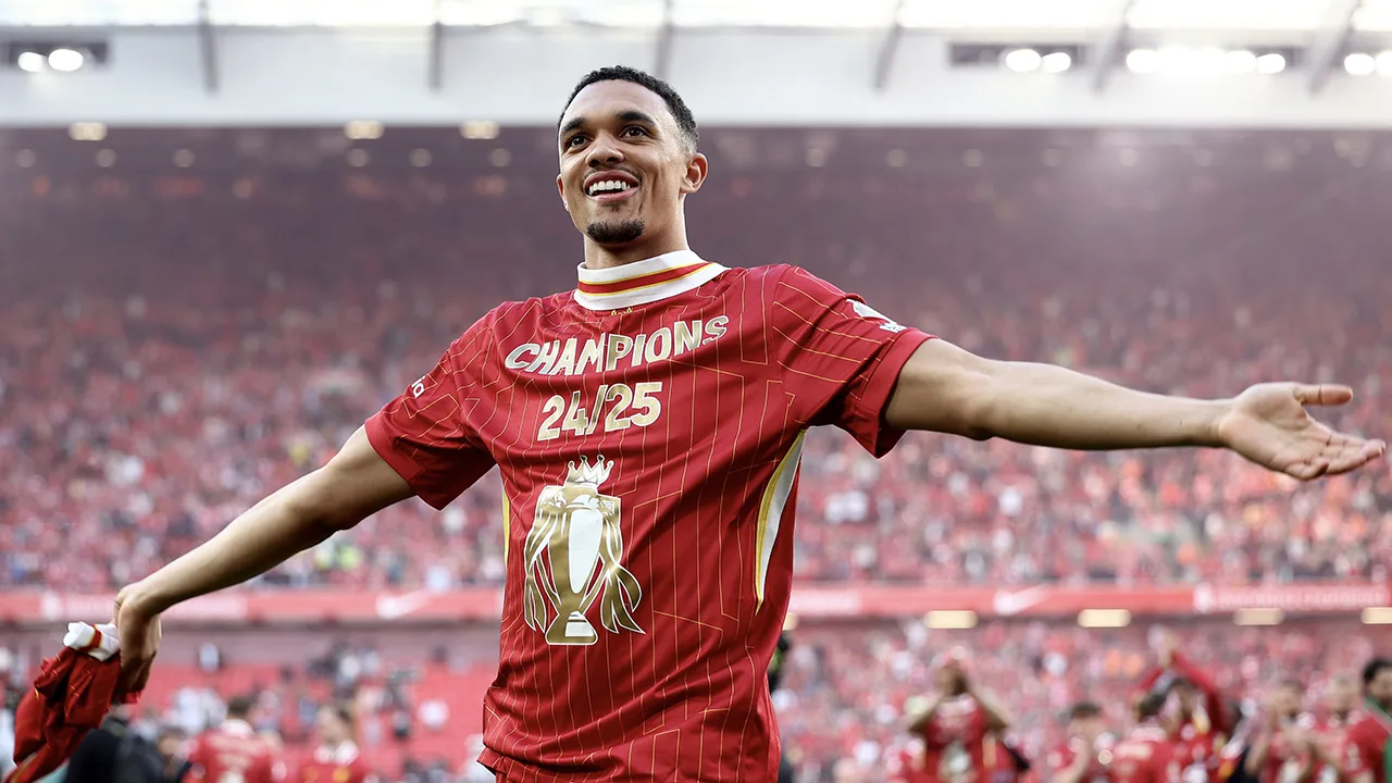 Slecht nieuws voor Arne Slot: Trent Alexander-Arnold vertrekt na twintig jaar bij Liverpool