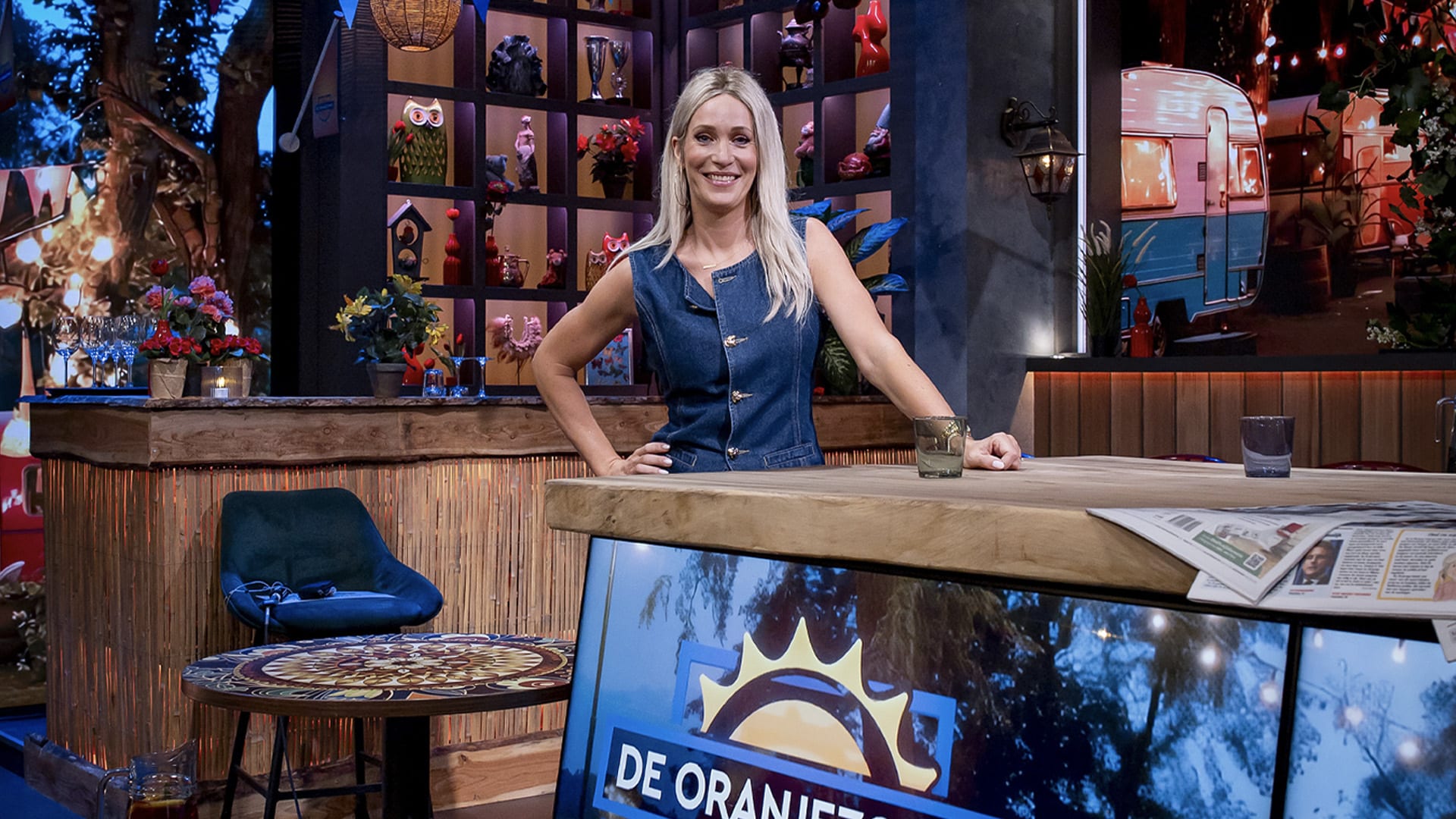 Hélène Hendriks is vanaf vanavond weer te zien als presentatrice van De Oranjezomer!