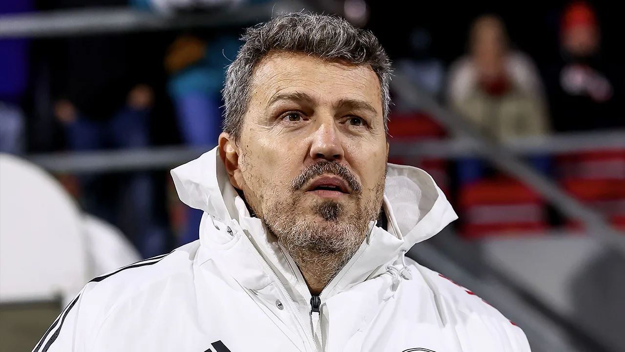 Ajax-trainer García openhartig over overleden dochter: 'Weet zeker dat ze blij is dat ik dit doe'