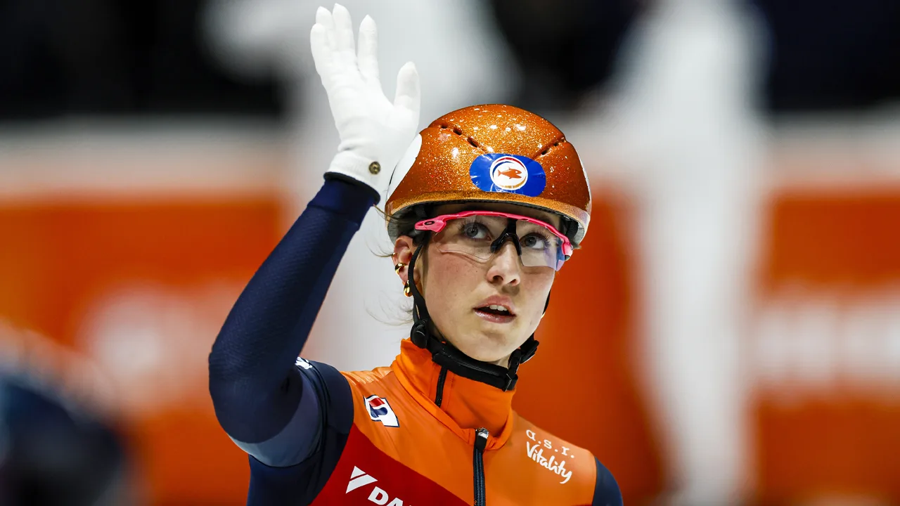 Suzanne Schulting maakt overstap naar schaatsteam Jumbo