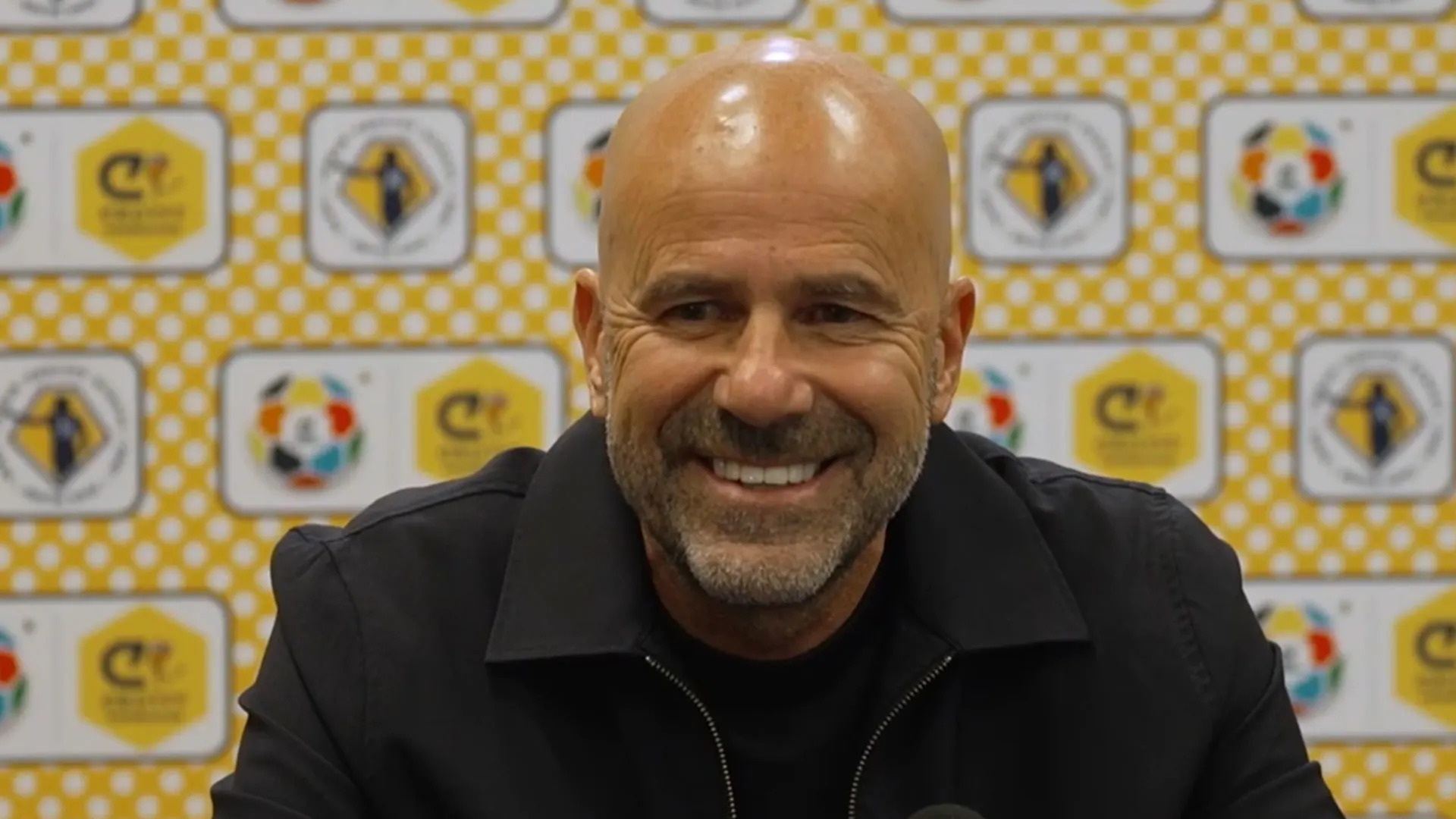 Bosz dronk een whisky’tje en besloot over de eerste doelman van PSV: 'Ik ben er wel uit!'