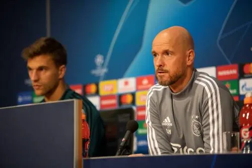 Ten Hag: 'Ajax moet normaal doen bij PSV'