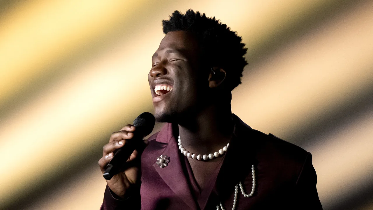 Kijk hier het optreden van Claude in de finale van het Songfestival terug!