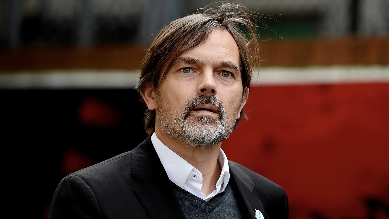 Vitesse bevestigt aanstelling Phillip Cocu als nieuwe hoofdtrainer